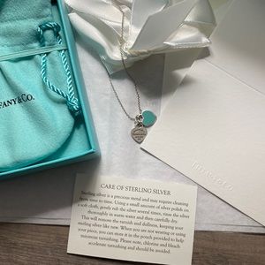 Tiffany’s 2 Heart pendant and chain
